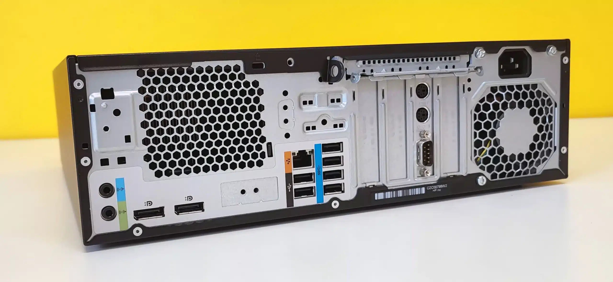 HP Z2 G4 SFF | Intel Core i7-9700 | Ram 16GB | SSD 512GB | USB Type-C Windows 11 Pro Il PC compatto per i professionisti esigenti HP Z2 G4 SFF | Intel Core i7-9700 | Ram 16GB | SSD 512GB | USB Type-C Windows 11 Pro Il PC compatto per i professionisti esigenti